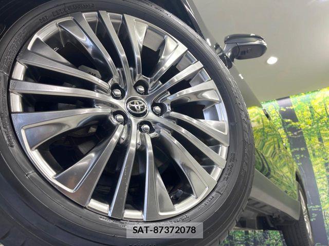 Toyota HARRIER 2023-04 8780417-12