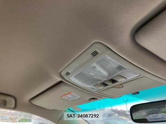Toyota HARRIER 2004-03 8780452-13