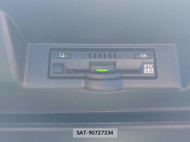 Toyota HARRIER 2017-05 8780444-24