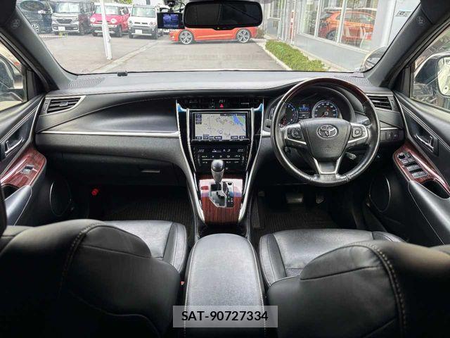 Toyota HARRIER 2017-05 8780444-7