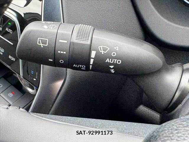 Toyota HARRIER 2023-08 8780416-26