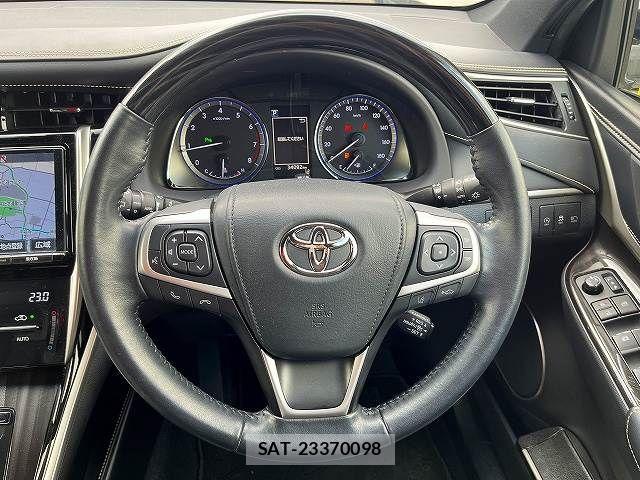 Toyota HARRIER 2018-06 8780429-15