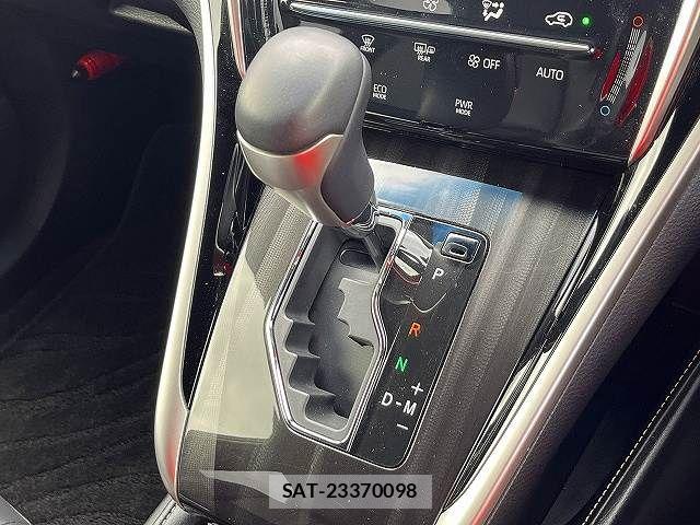 Toyota HARRIER 2018-06 8780429-26