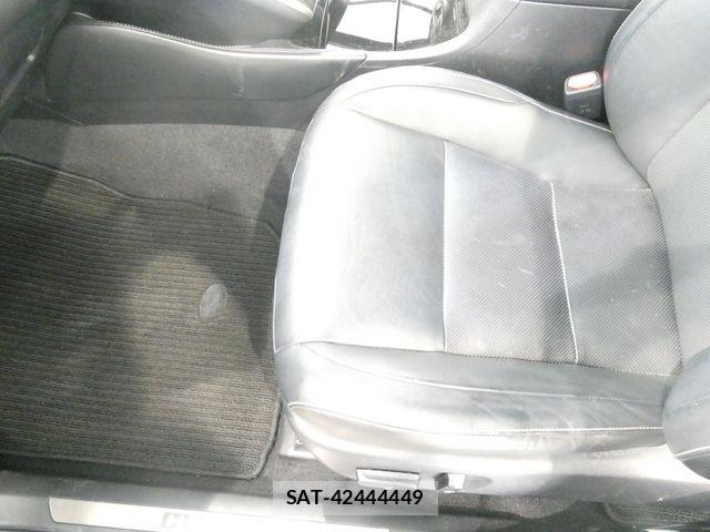 Toyota HARRIER 2014-02 8780448-17