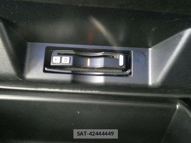 Toyota HARRIER 2014-02 8780448-27