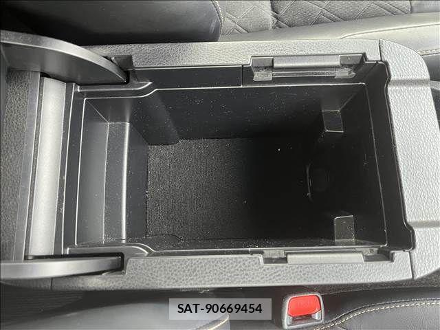Toyota HARRIER 2019-09 8780443-17