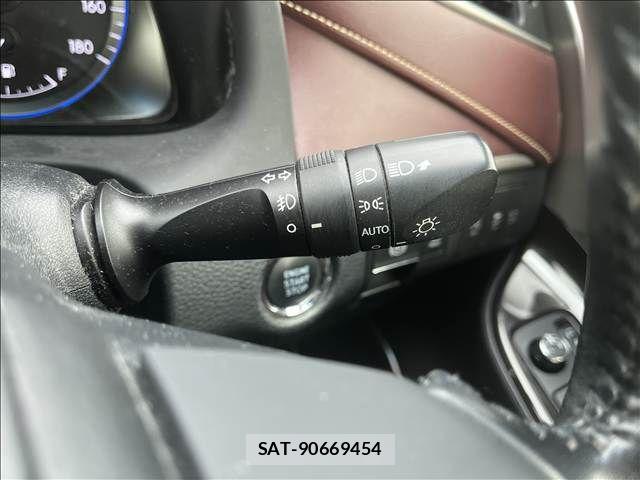 Toyota HARRIER 2019-09 8780443-19