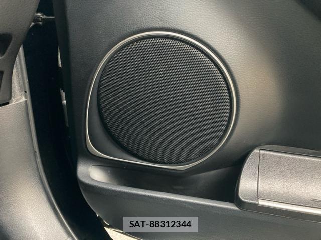 Toyota HARRIER 2014-07 8780446-16