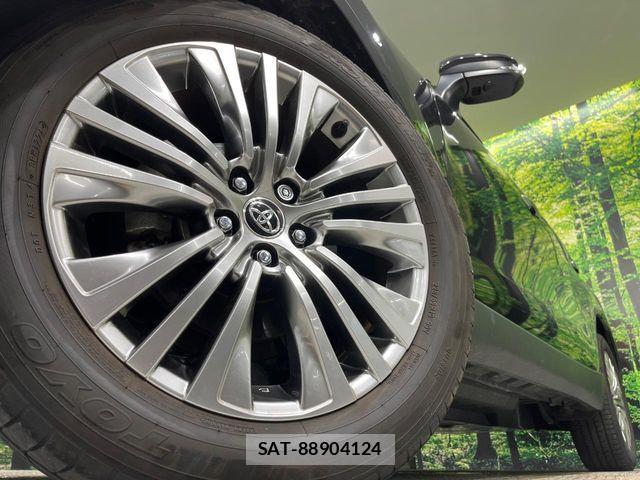 Toyota HARRIER 2024-04 8780420-12