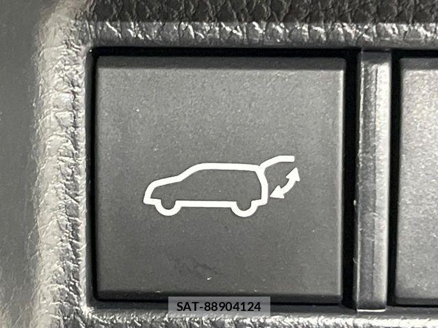 Toyota HARRIER 2024-04 8780420-6