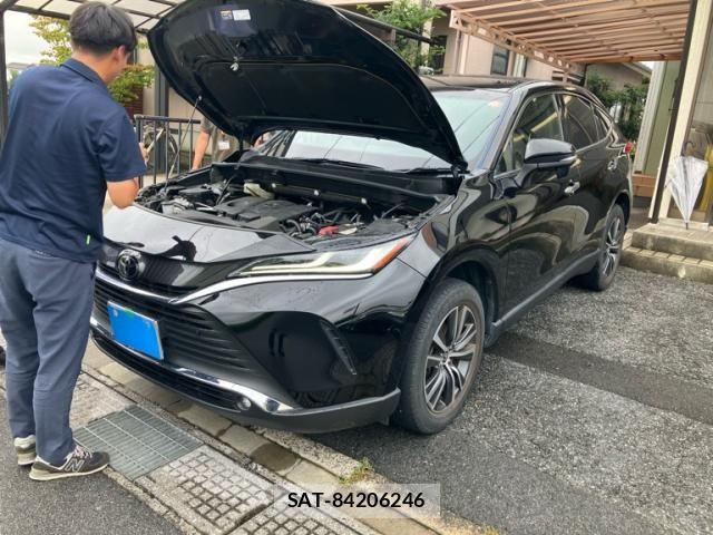 Toyota HARRIER 2022-09 8796080-1