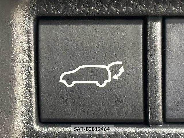Toyota HARRIER 2021-04 8796073-9