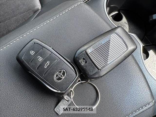 Toyota HARRIER 2020-06 8796082-6