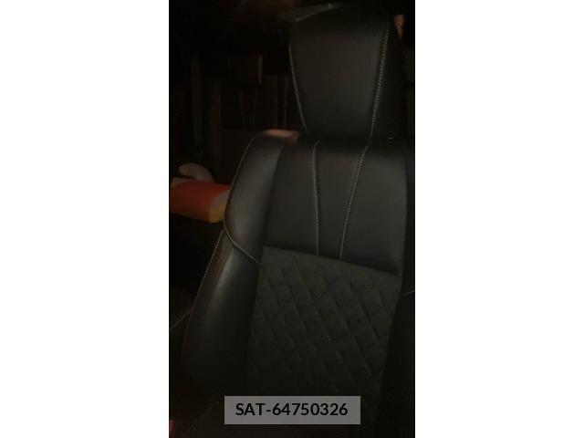 Toyota HARRIER 2015-08 8796098-23