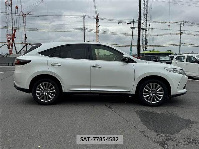 Toyota HARRIER 2019-12 8796088-11