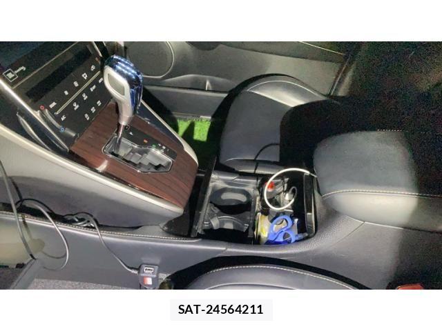 Toyota HARRIER 2014-11 8796095-16