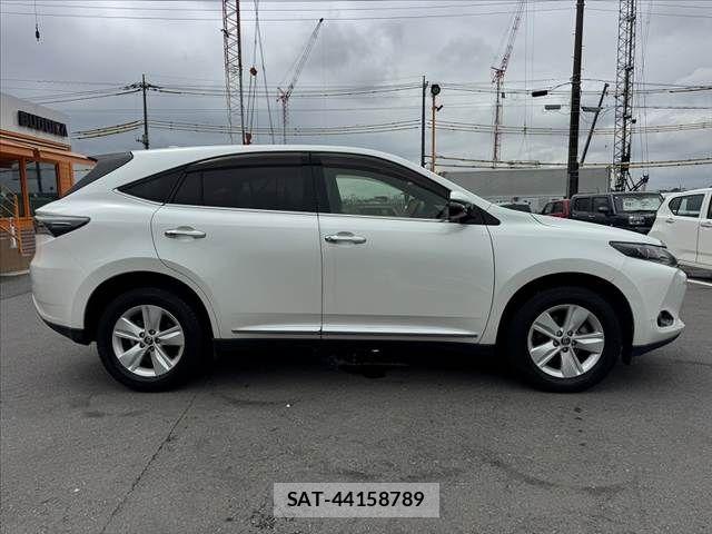 Toyota HARRIER 2015-11 8796093-11