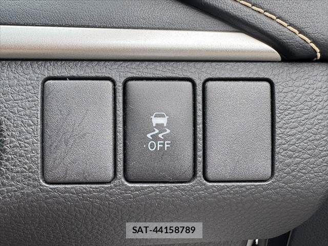 Toyota HARRIER 2015-11 8796093-24