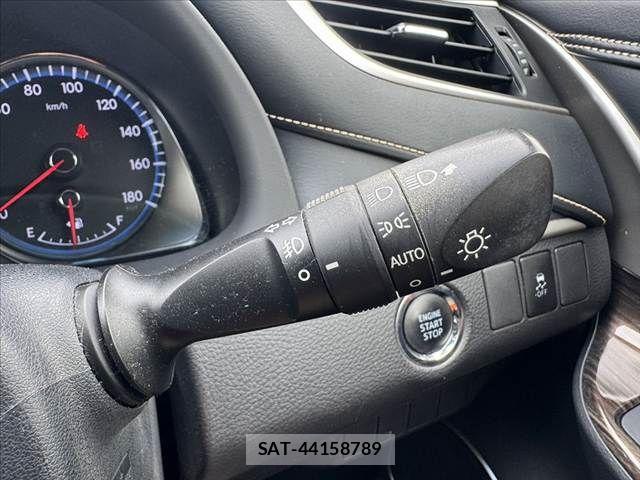 Toyota HARRIER 2015-11 8796093-29