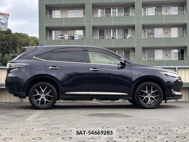 Toyota HARRIER 2017-06 8796092-21