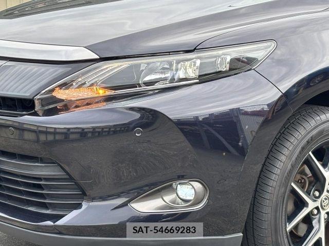 Toyota HARRIER 2017-06 8796092-24