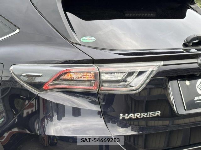 Toyota HARRIER 2017-06 8796092-25