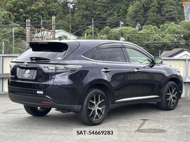 Toyota HARRIER 2017-06 8796092-2