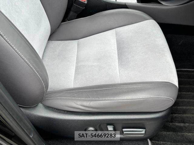 Toyota HARRIER 2017-06 8796092-5