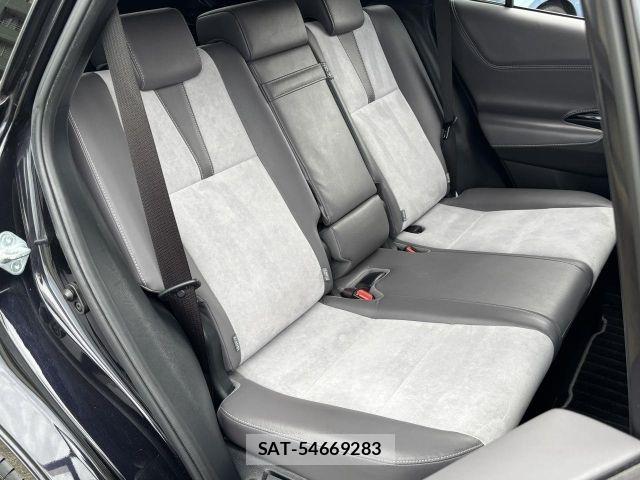 Toyota HARRIER 2017-06 8796092-6