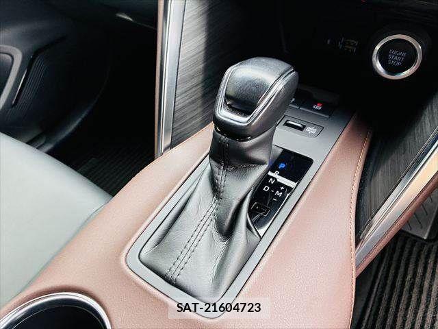 Toyota HARRIER 2020-07 8829241-28