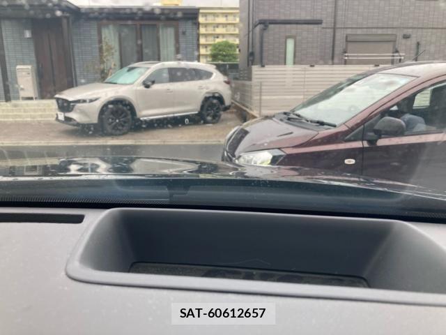 Toyota HARRIER 2021-07 8829245-27