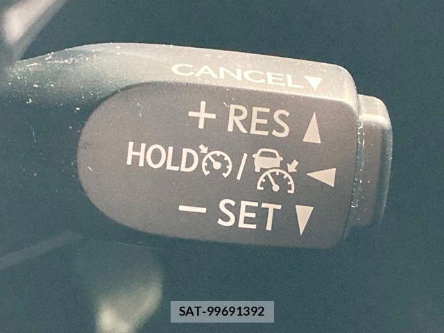 Toyota HARRIER 2018-02 8829264-4