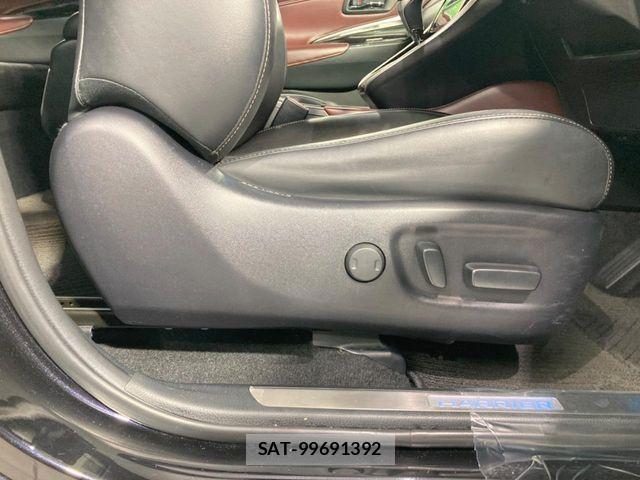 Toyota HARRIER 2018-02 8829264-6