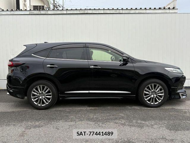 Toyota HARRIER 2018-06 8829255-22