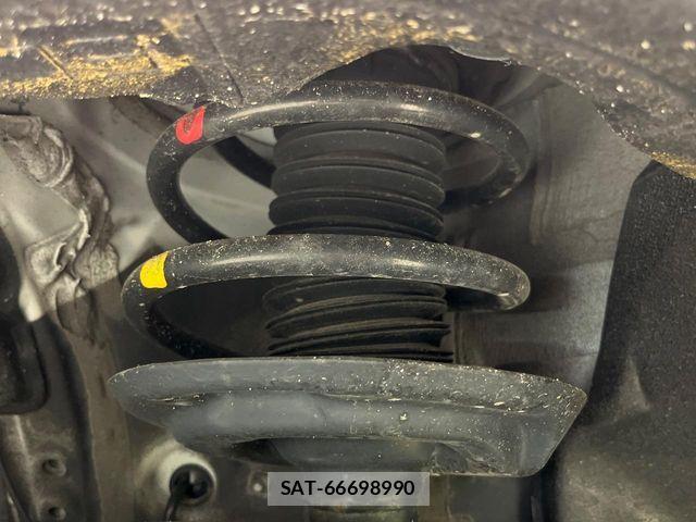 Toyota HARRIER 2021-04 8829243-19