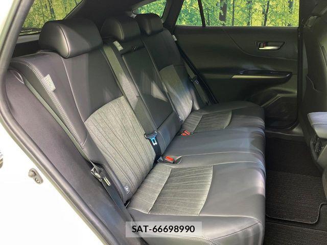Toyota HARRIER 2021-04 8829243-8