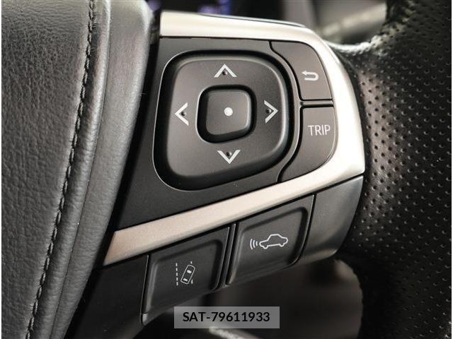 Toyota HARRIER 2018-01 8829268-13