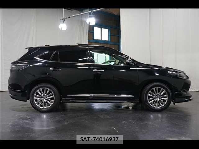 Toyota HARRIER 2017-03 8829267-15