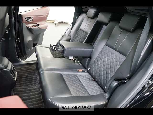 Toyota HARRIER 2017-03 8829267-17