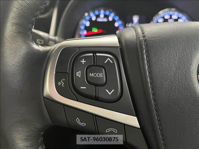 Toyota HARRIER 2017-03 8829262-17