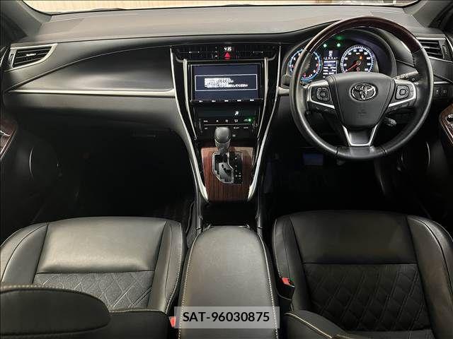 Toyota HARRIER 2017-03 8829262-8