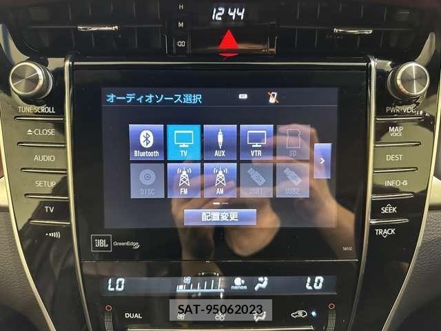 Toyota HARRIER 2014-03 8849206-21