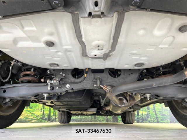 Toyota HARRIER 2018-04 8849204-18