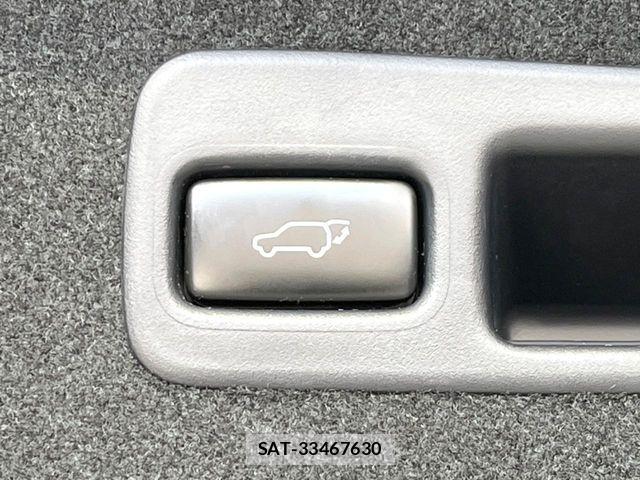Toyota HARRIER 2018-04 8849204-5