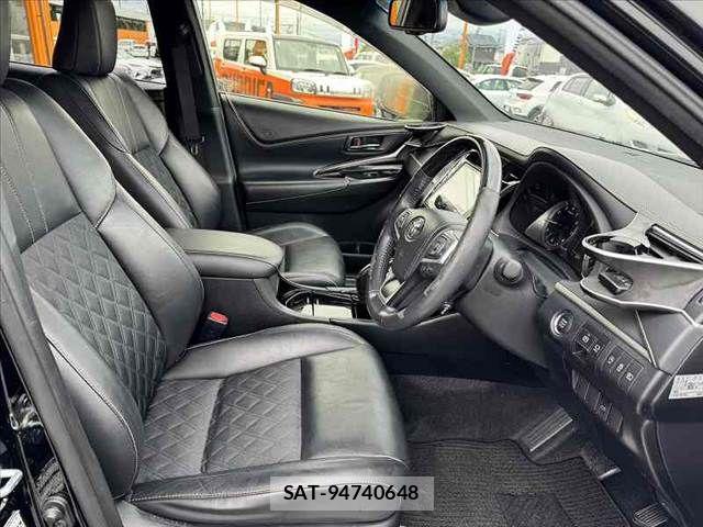Toyota HARRIER 2018-04 8849202-15