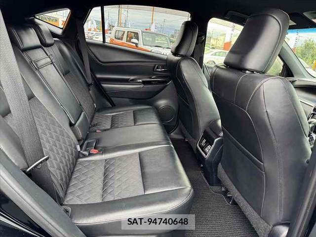Toyota HARRIER 2018-04 8849202-16