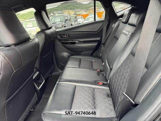 Toyota HARRIER 2018-04 8849202-18