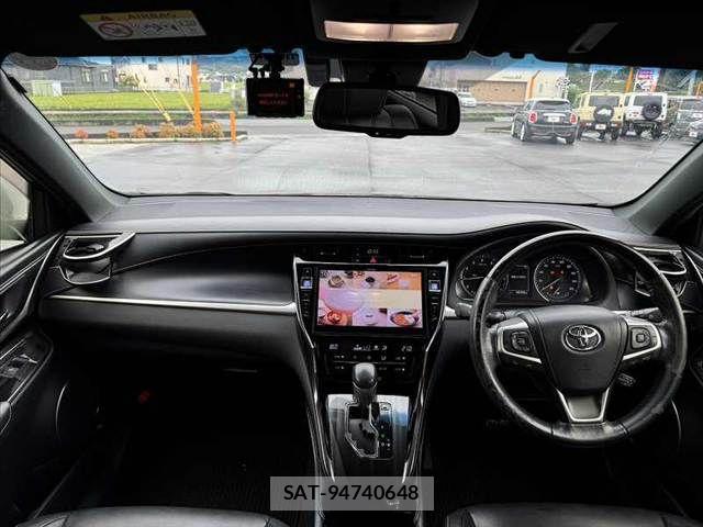 Toyota HARRIER 2018-04 8849202-1