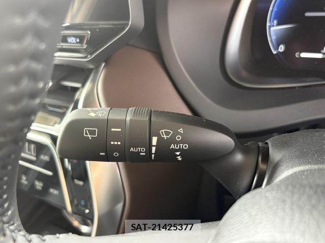 Toyota HARRIER 2024-03 8849184-25