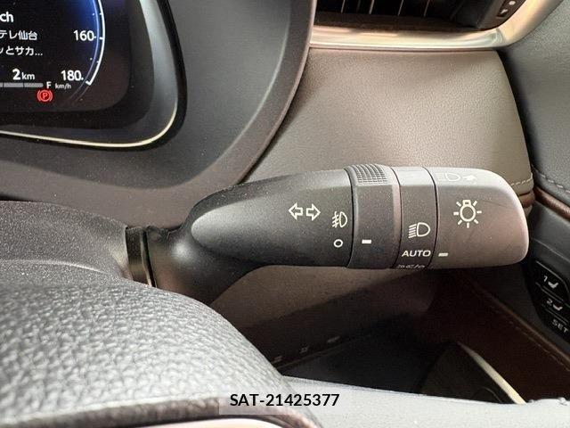Toyota HARRIER 2024-03 8849184-26